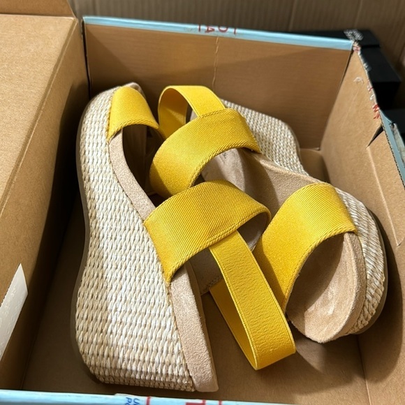 LifeStride Womens Delta Slingback Ankle Strap Wedge Sandals - Picture 2 of 7